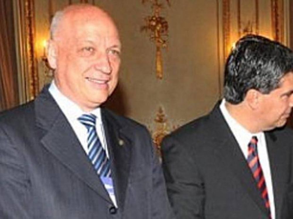 Capitanich y Bonfatti se reunir�n con agenda abierta y pedidos de soluciones de provincia a Naci�n