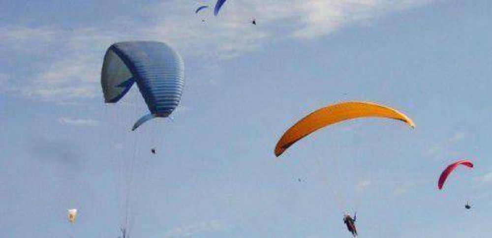 Parapentes Batieron el r�cord Guinness en Jun�n