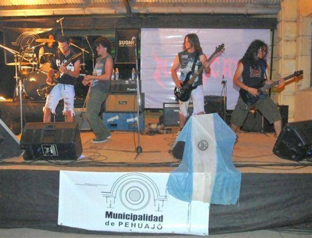 Pehuaj� a puro metal