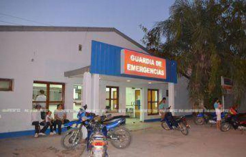 Destrozos, amenazas e insultos provocados por familiares de paciente en el hospital 4 de Junio