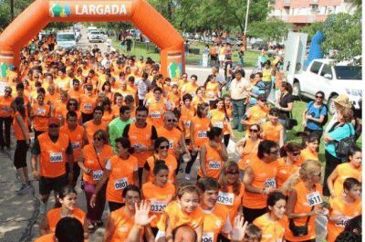 A�da y una gran cantidad de participantes en la jornada aer�bica