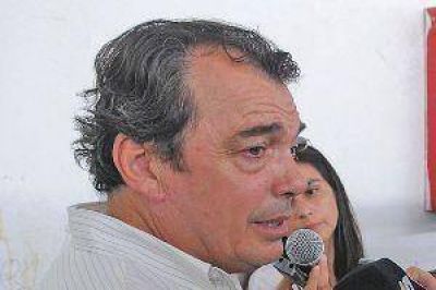 Niccolai: "El FC valida un proceso de construcci�n que la gente ha pedido por 4 a�os m�s"