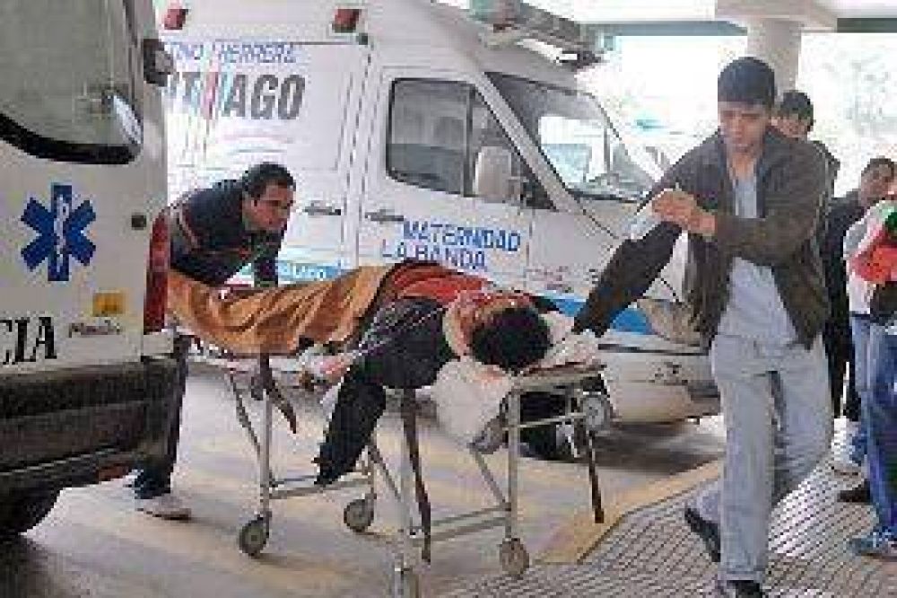 Derrap� en la madrugada y muri� tras agonizar varias horas en el Regional