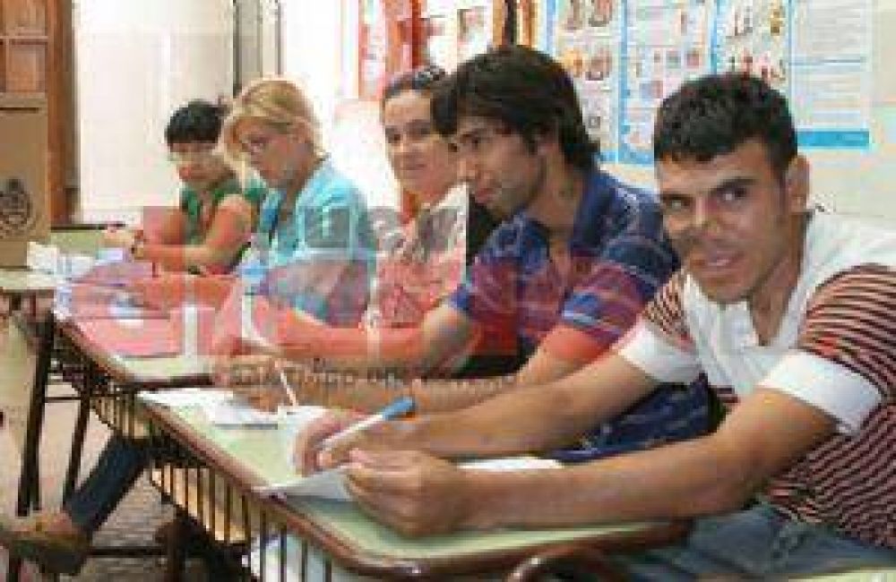 Los j�venes tambi�n fiscalizaron las mesas
