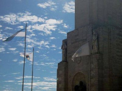 Alumnos de primer a�o de la secundaria realizar�n promesa a la Bandera de la Libertad Civil
