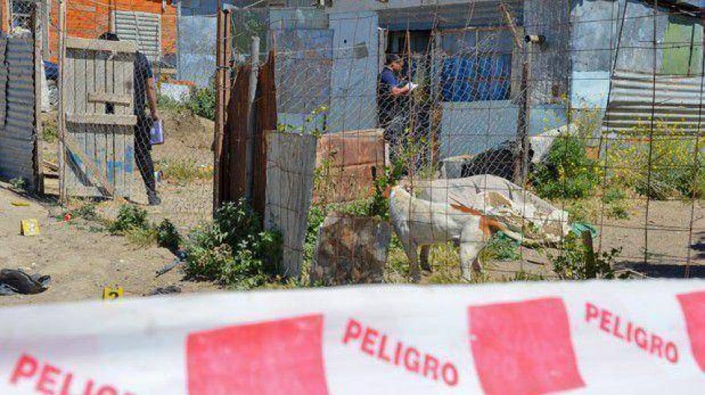 Asesinaron de 15 pu�aladas a un habitante del San Cayetano
