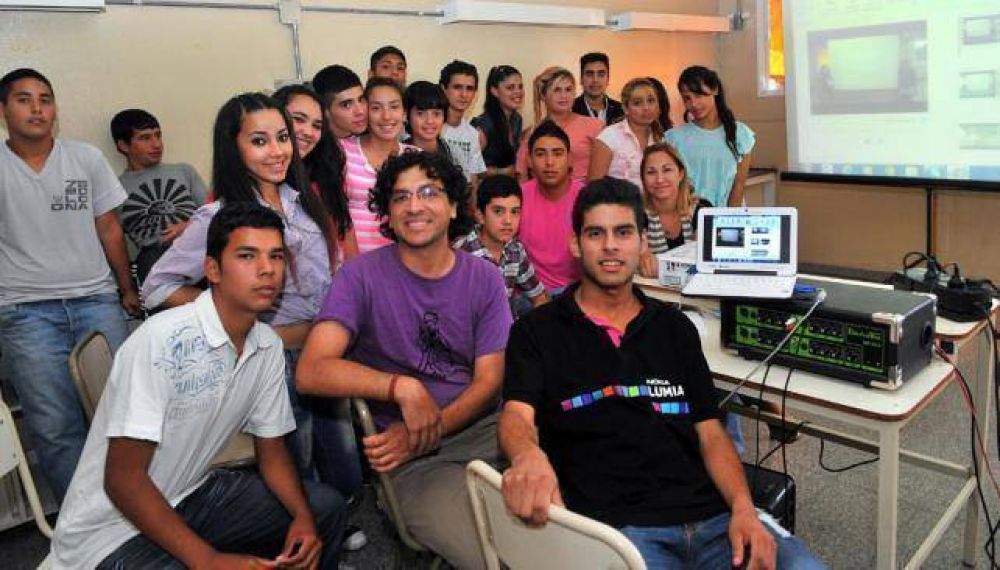 Estudiantes muestran la vida cotidiana de Villa El Libertador