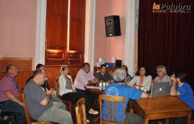 Analizan proyecto para incentivar la pesca sustentable de tibur�n en Bah�a San Blas