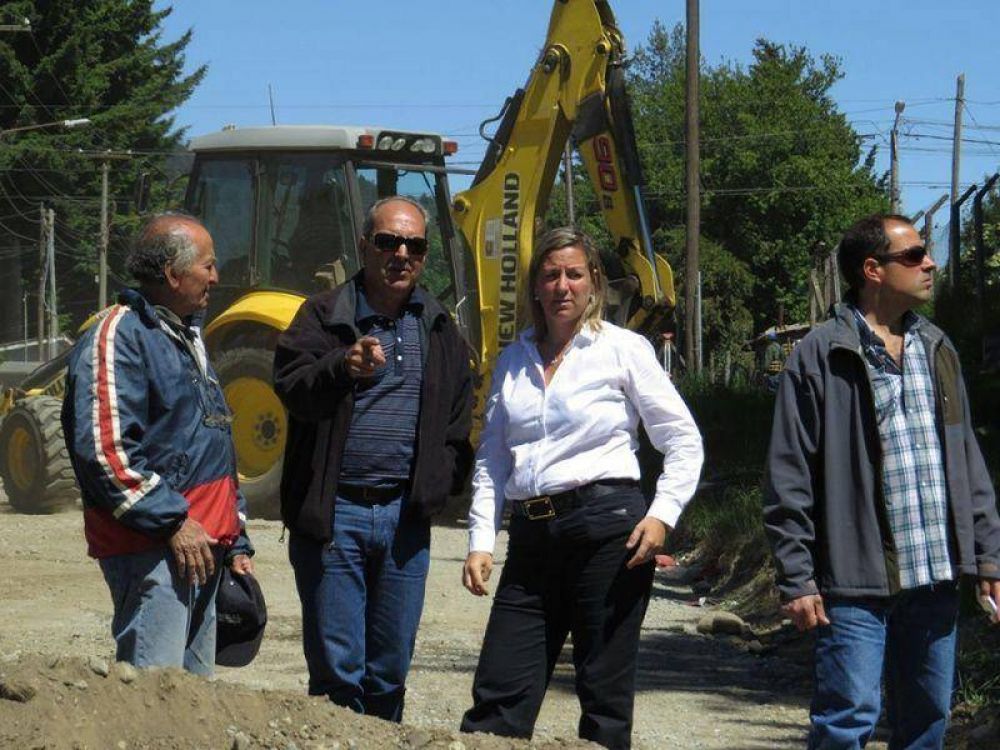 Intendenta recorri� las obras de pavimentaci�n