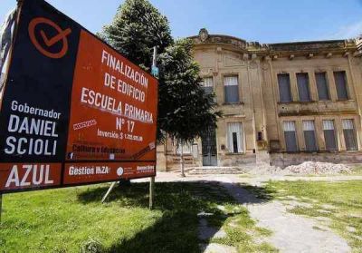 INDEFINICIONES POR LA ESCUELA 17: "Nos hemos ilusionado tantas veces y resulta que despu�s, todo sigue igual"