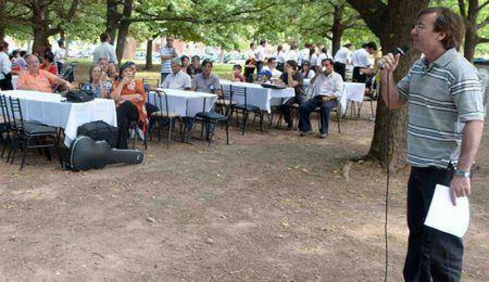 Desarrollo Social present� el Decreto Reglamentario de la Ley de Promoci�n de la Econom�a Social