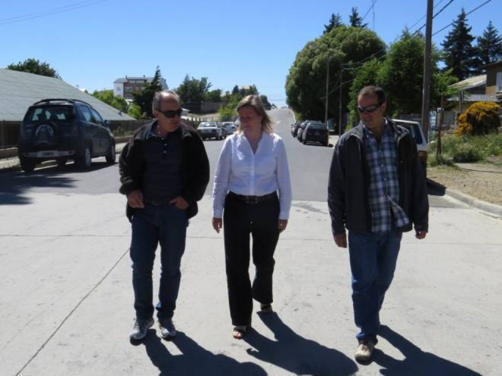 Asfaltaron diez cuadras en el barrio 10 de diciembre