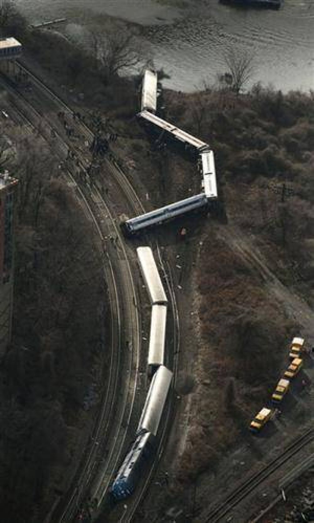 Descarril� un tren completo en Nueva York: cuatro muertos
