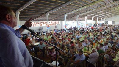 Un almuerzo que mostr� a muchos radicales unidos	 