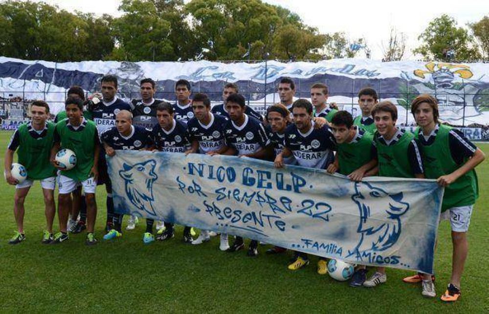 Con dos de Pereyra y uno de Correa, el Lobo aull� ante Quilmes y lleg� a los 25 puntos