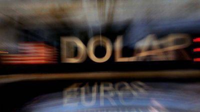 Fuerte baja del d�lar "negro": cede 12 centavos