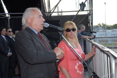 Miles de peronenses disfrutaron de un nuevo aniversario del distrito 