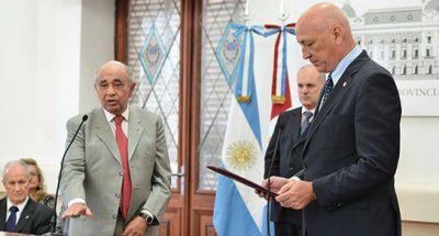 Mario Drisun asumi� como ministro de Salud