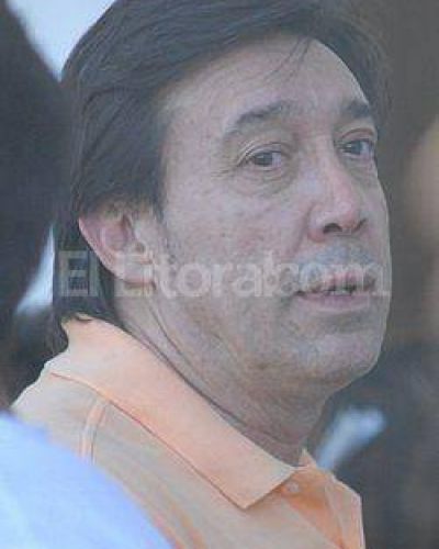 "Si Col�n no paga antes del 11 de diciembre lo van a desafiliar"