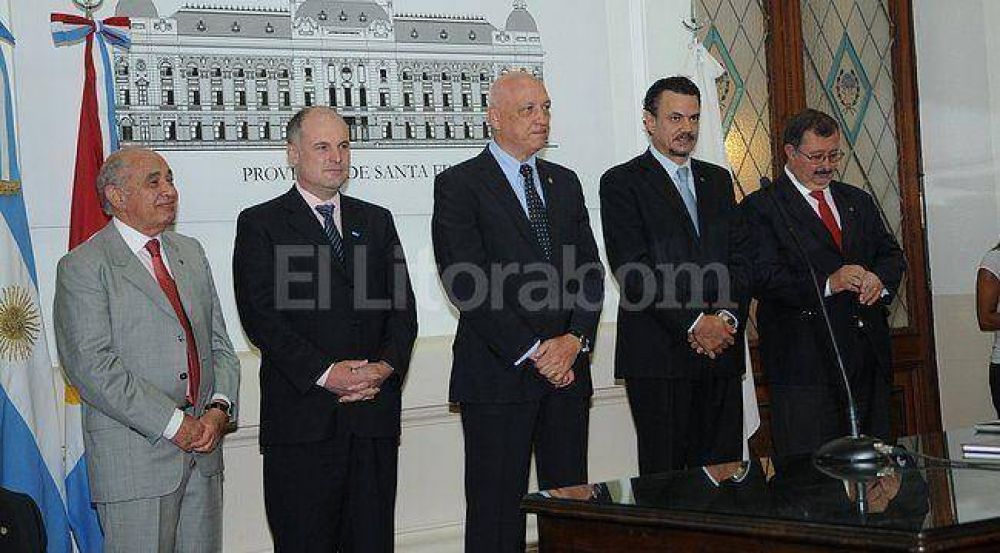 "Regionalizar m�s la salud y afianzar las redes de atenci�n ser�n los ejes"
