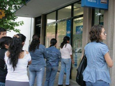 Comercio, gastron�micos y UTA insisten con el plus navide�o