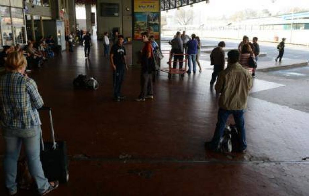 Hay interurbanos por una semana m�s