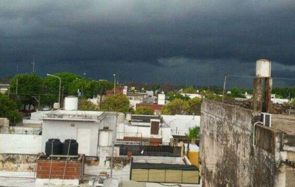 Un fuerte temporal azot� a todo el departamento R�o Segundo