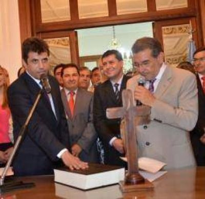 Beder no descarta ley de coparticipaci�n municipal antes de 2015
