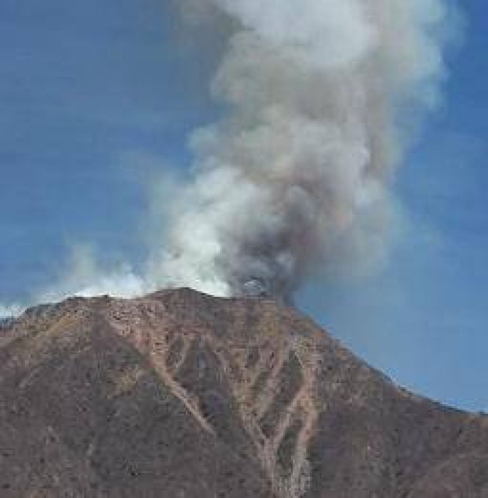 El fuego sigue devorando miles de hect�reas en el Cerro de la Cruz