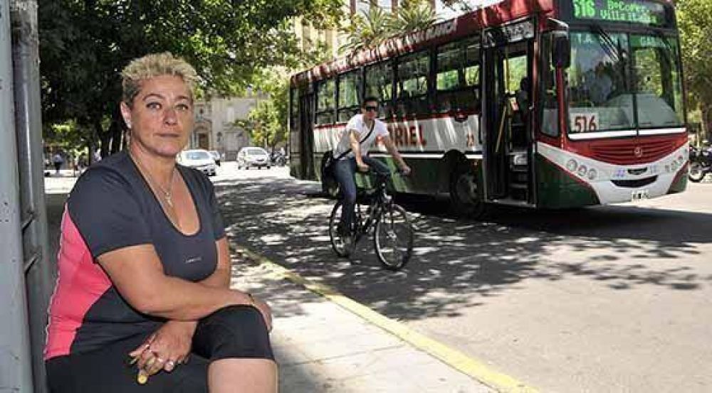Quiere ser colectivera y asegura que no la dejan