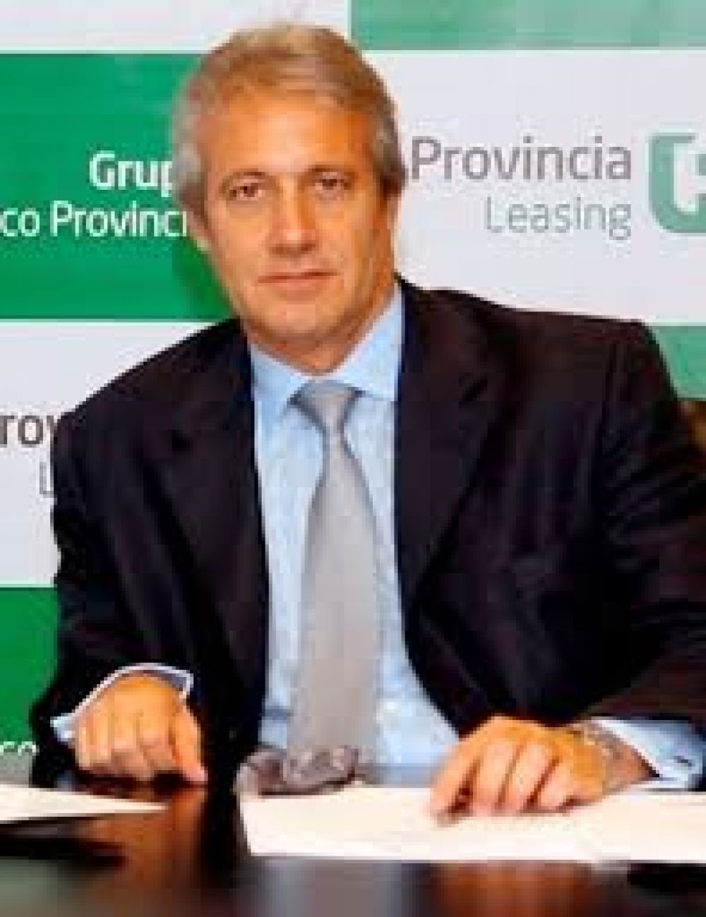 Larraburu: "Moirano miente; ella adquiri� tierras por usucapi�n"