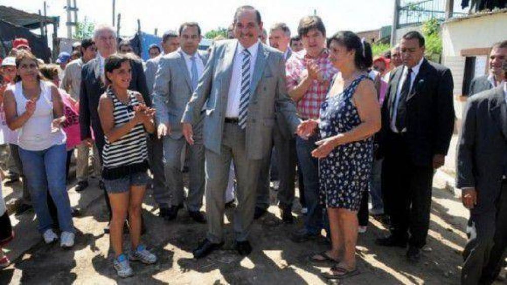 Alperovich: "La provincia llegar� a fin de a�o sin haber pedido cr�ditos"
