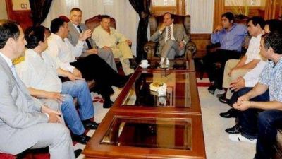 Concejales de Famaill� expresaron su apoyo a Alperovich