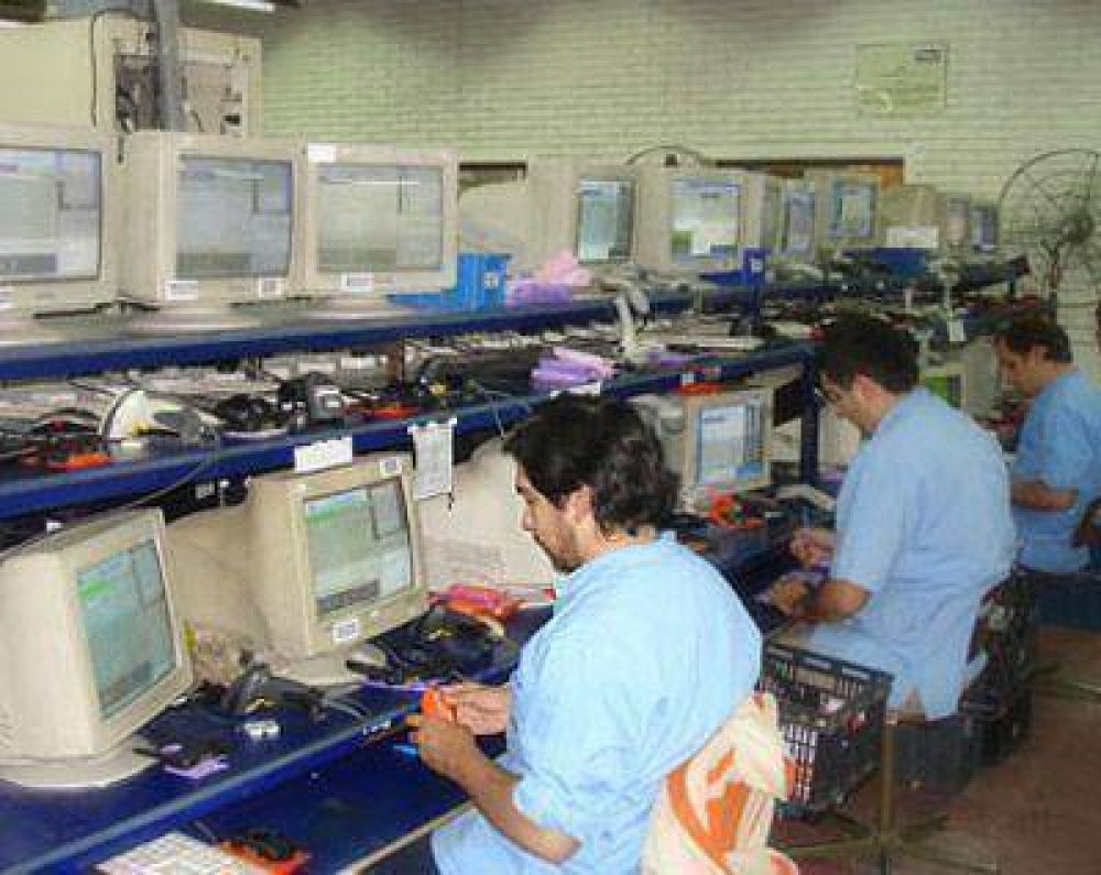 Obreros de la UOM marchar�an el mi�rcoles a las puertas de la planta BGH