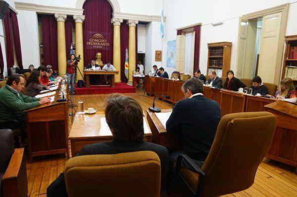 EL CONCEJO APROB� UN AUMENTO DEL BOLETO PARA EL TRANSPORTE URBANO DE PASAJEROS