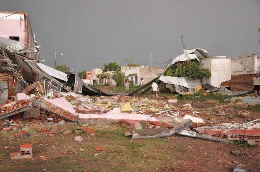 Berni inform que hay "65 familias afectadas" por el temporal en Chivilcoy