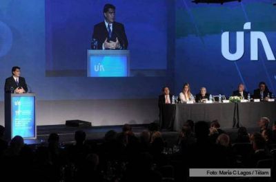 "Hay que pensar un modelo de pa�s federal, integrado y con inclusi�n"