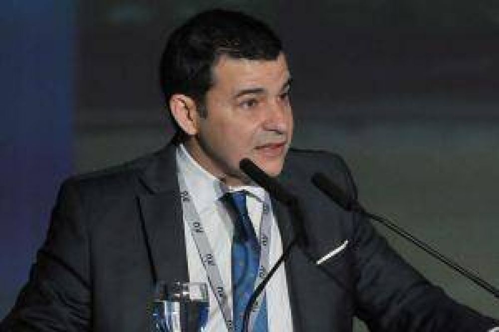 "Argentina ser� un pa�s si logra desarrollar energ�a no convencional, y otro si no lo hace"