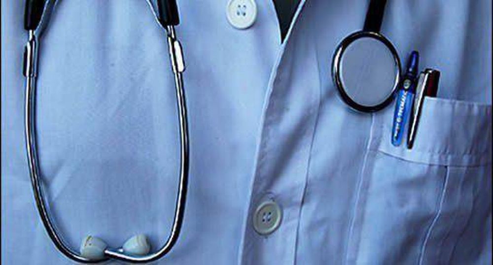 Cl�nicas y sanatorios: s�lo urgencias
