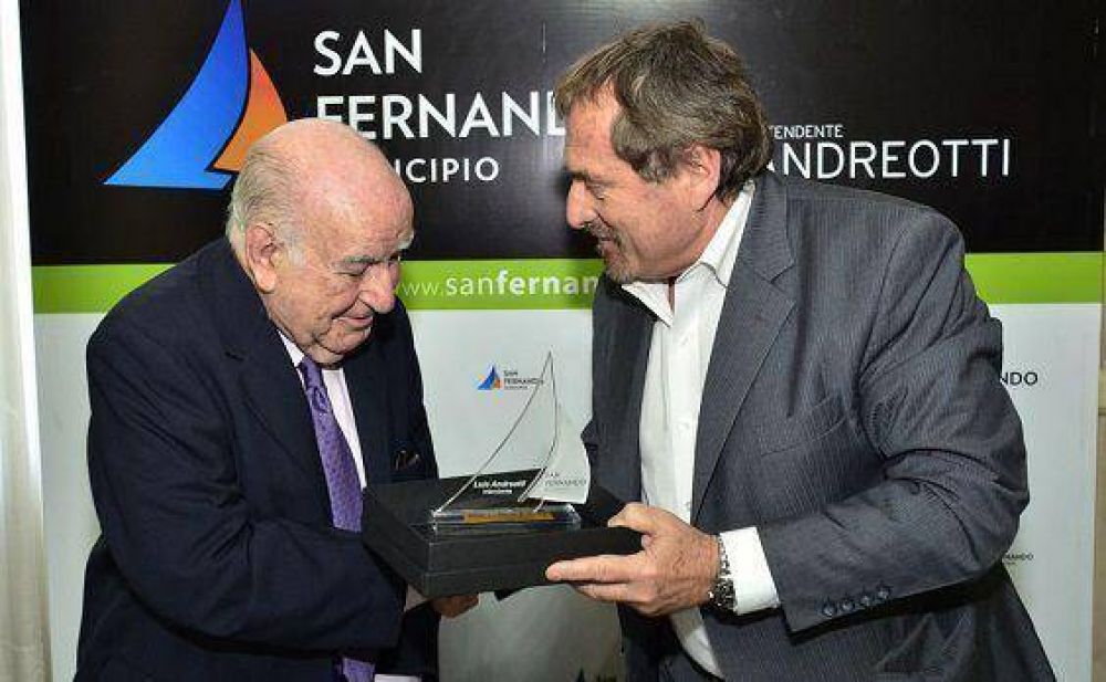 El Municipio reconoci� al Dr Gratti
