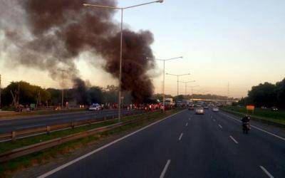 Temporal: Protestas en distritos del conurbano por la falta de luz y temor por saqueos