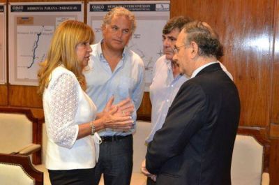A�da: "Qued� claro que hay que trabajar para los pueblos�