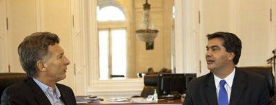 "TRABAJAREMOS JUNTOS PARA LOS PORTE�OS Y LOS ARGENTINOS"