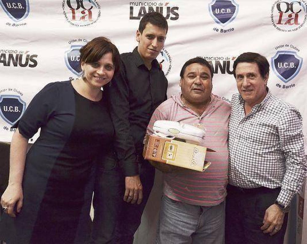 EL INTENDENTE DE LAN�S DAR�O D�AZ P�REZ INVITADO DE HONOR DE LA OCLA‏