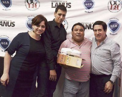EL INTENDENTE DE LAN�S DAR�O D�AZ P�REZ INVITADO DE HONOR DE LA OCLA‏