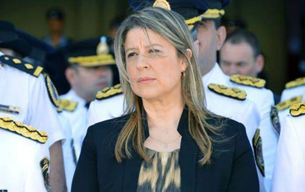 Monteoliva: "La cuesti�n salarial excede hoy al Ministerio"
