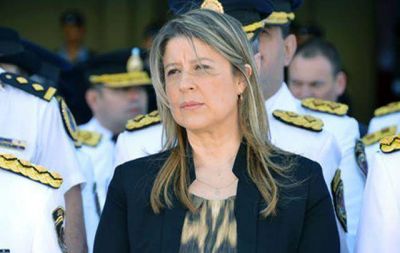 Monteoliva: "La cuesti�n salarial excede hoy al Ministerio"