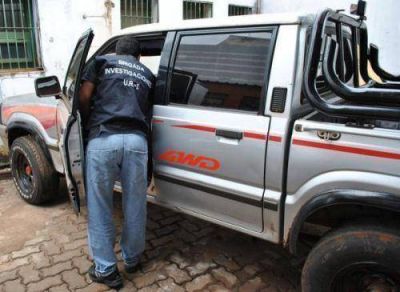 Secuestran un auto de alta gama robado y una camioneta adulterada