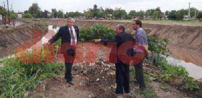 Infante supervis� los sistemas de desag�es