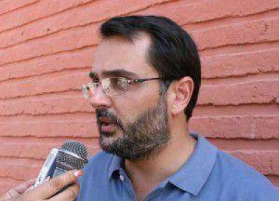 Para Aguiar, el impuesto por la tasa a los combustibles �no nos parece que sea exorbitante�